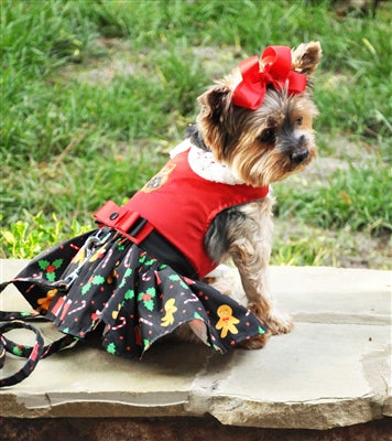 Christmas Gingerbread Dress w/ Matching Leash PETquoson Christmas Gingerbread Dress w/ Matching Leash PETquoson