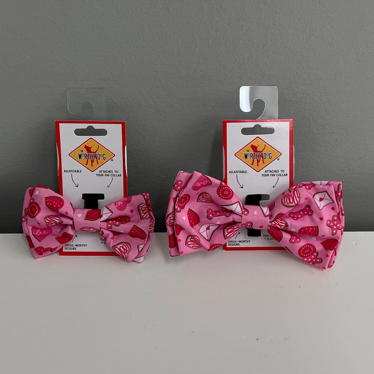 Love & Kisses Bow Tie