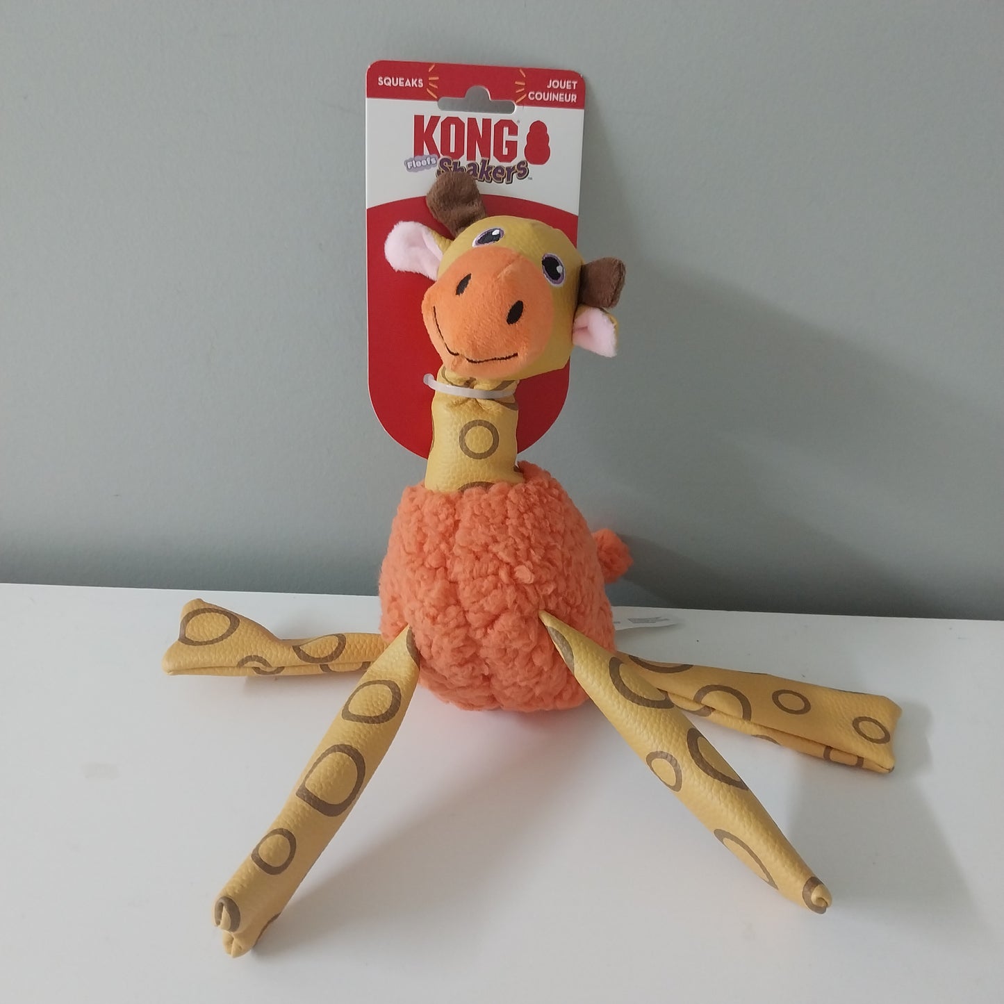 Kong Shakers Floofs Giraffe Medium