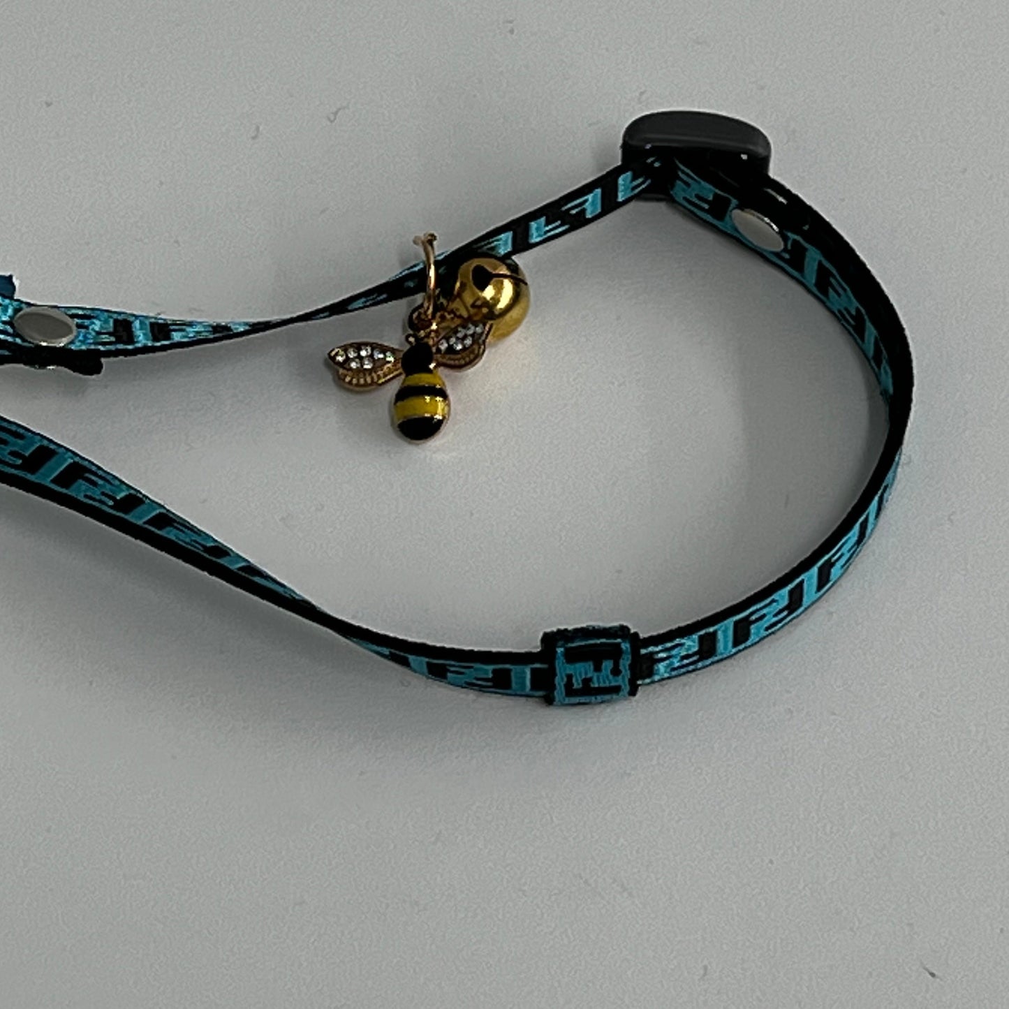 Cat Collar w/ Honey Bee Charm- Medium