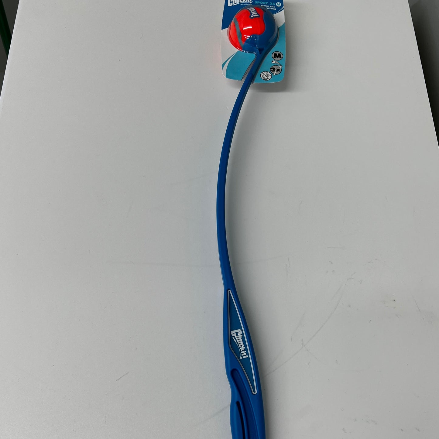 Chuck It Sport Medium Ball Launcher- 25"