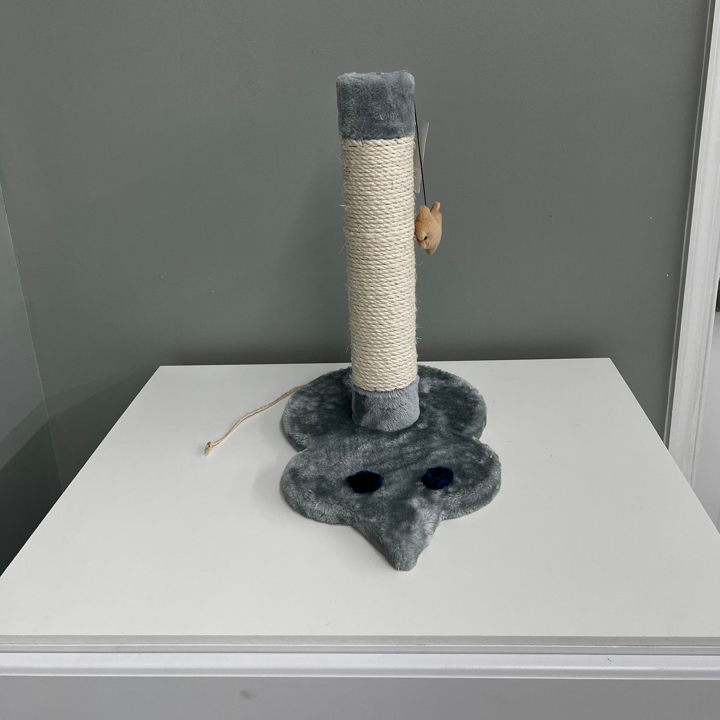 Armarkat Mouse Cat Scratcher