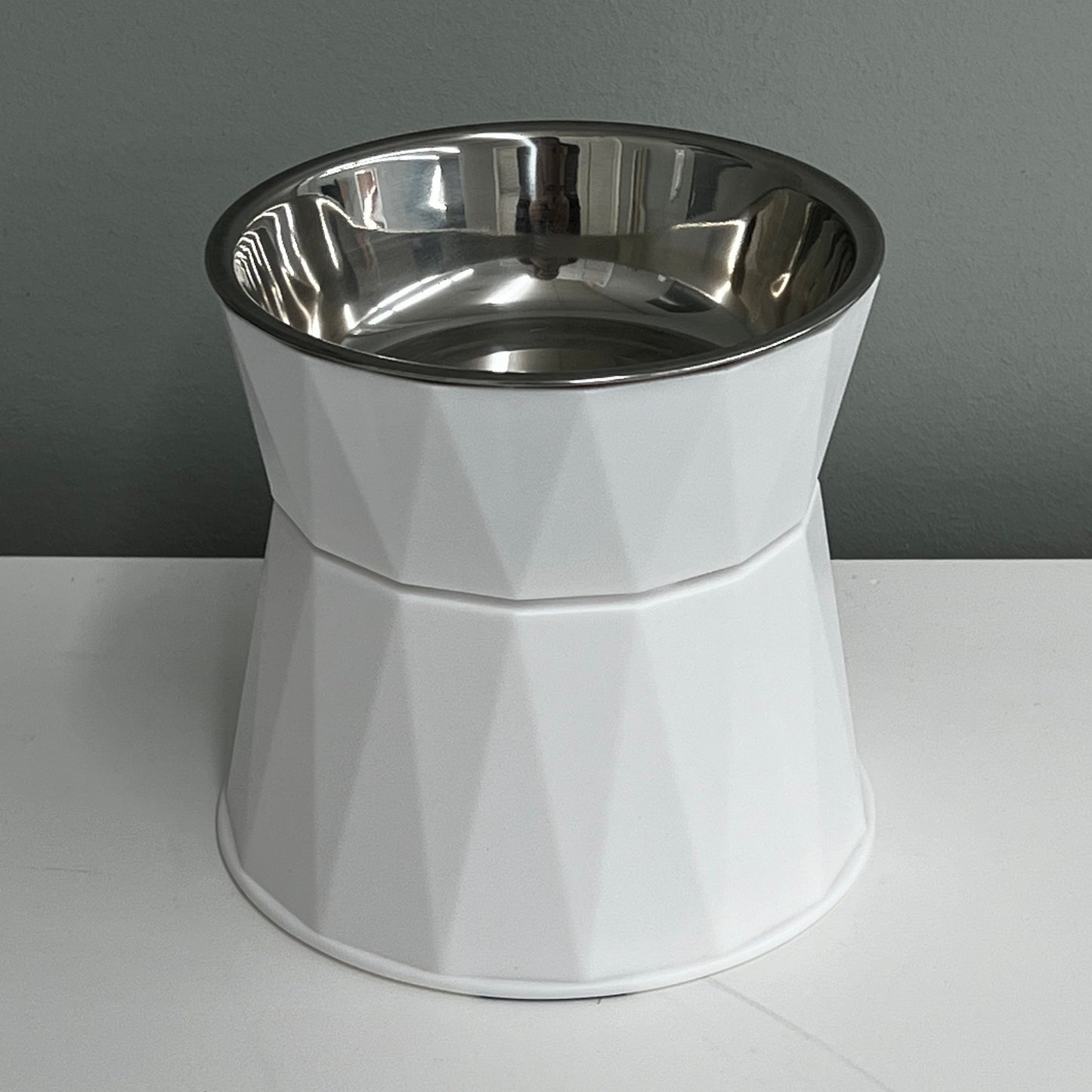 Removeable Decorative Pet Bowl w/ Stand