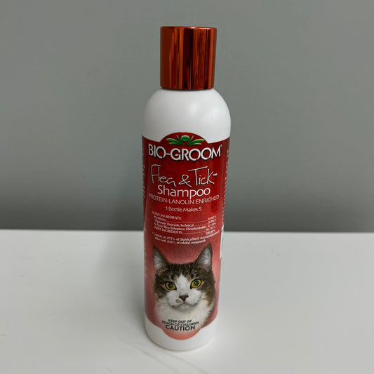 Bio-Groom Flea and Tick Shampoo for Cats 8oz
